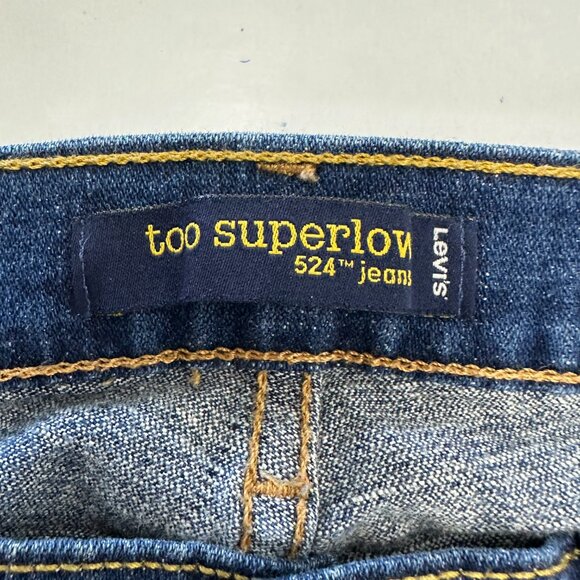 Levi's 524 Too Superlow Bootcut Women's size 9 Dark Wash Blue Denim Jeans - Picture 3 of 5